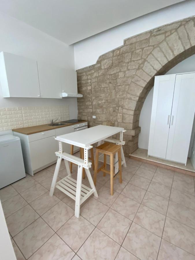 לינה וארוחת בוקר טרני Arco Del Priore מראה חיצוני תמונה